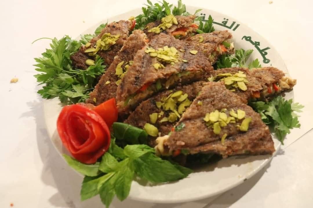 مطعم القمة 4