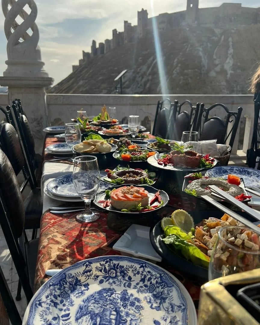 مطعم باب الأحمر 3