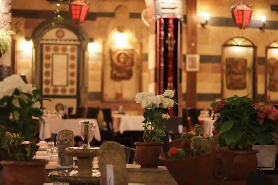 selena restaurant 3
