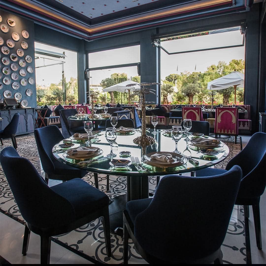 Em sharif restaurant  4