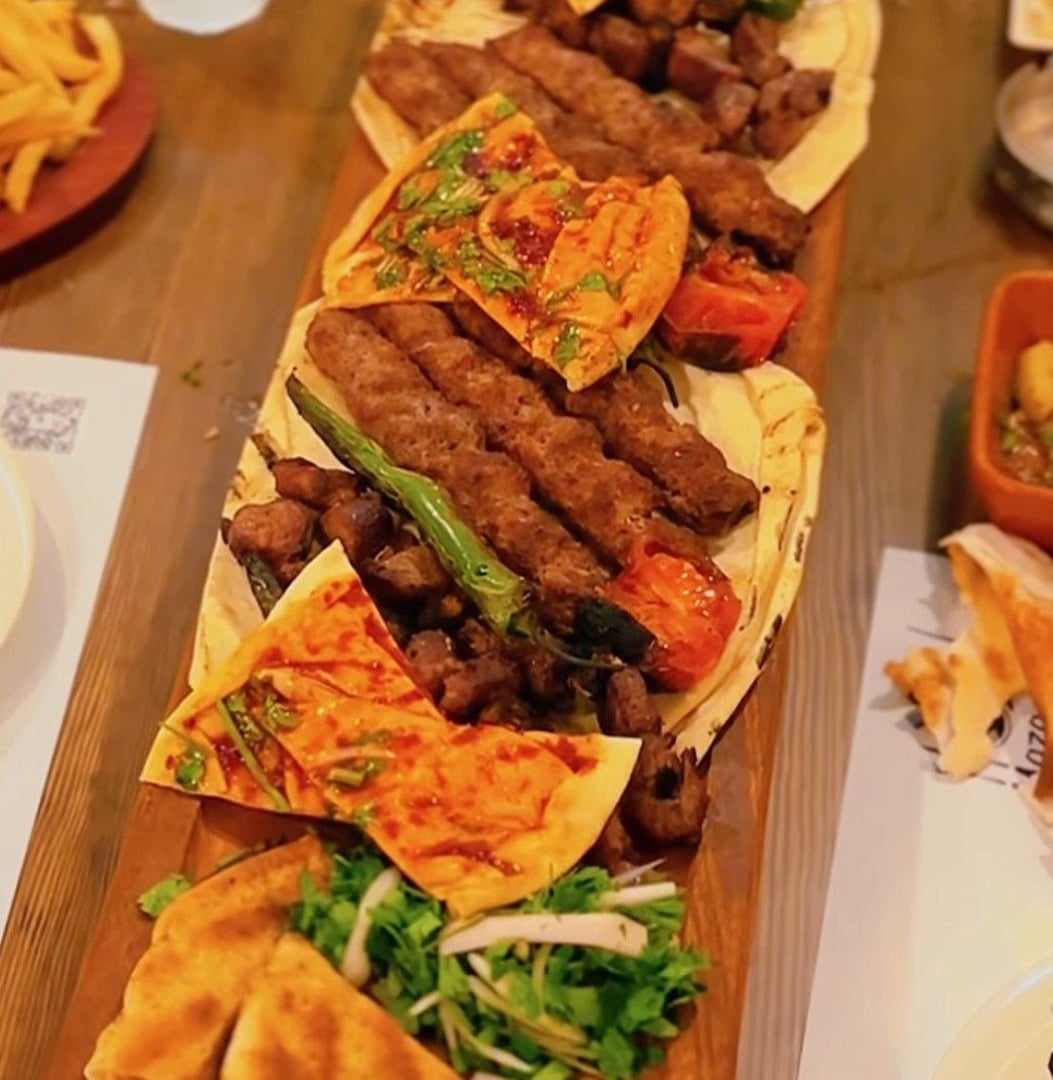 مطعم مازة  4