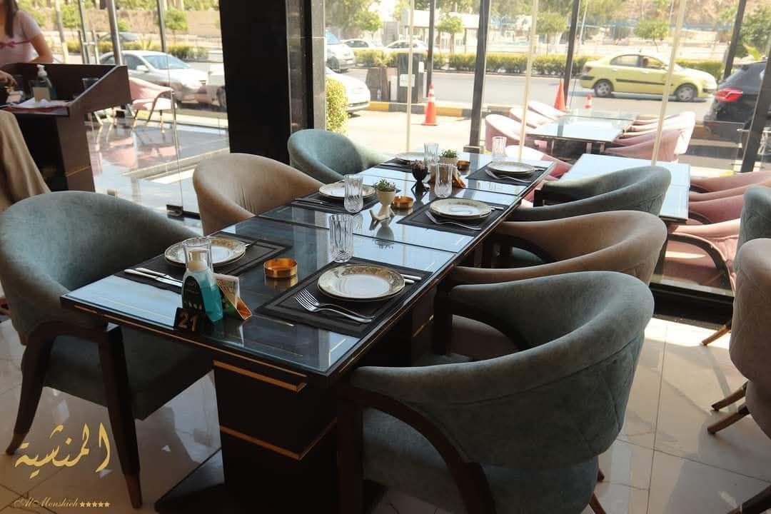 مطعم المنشية  3