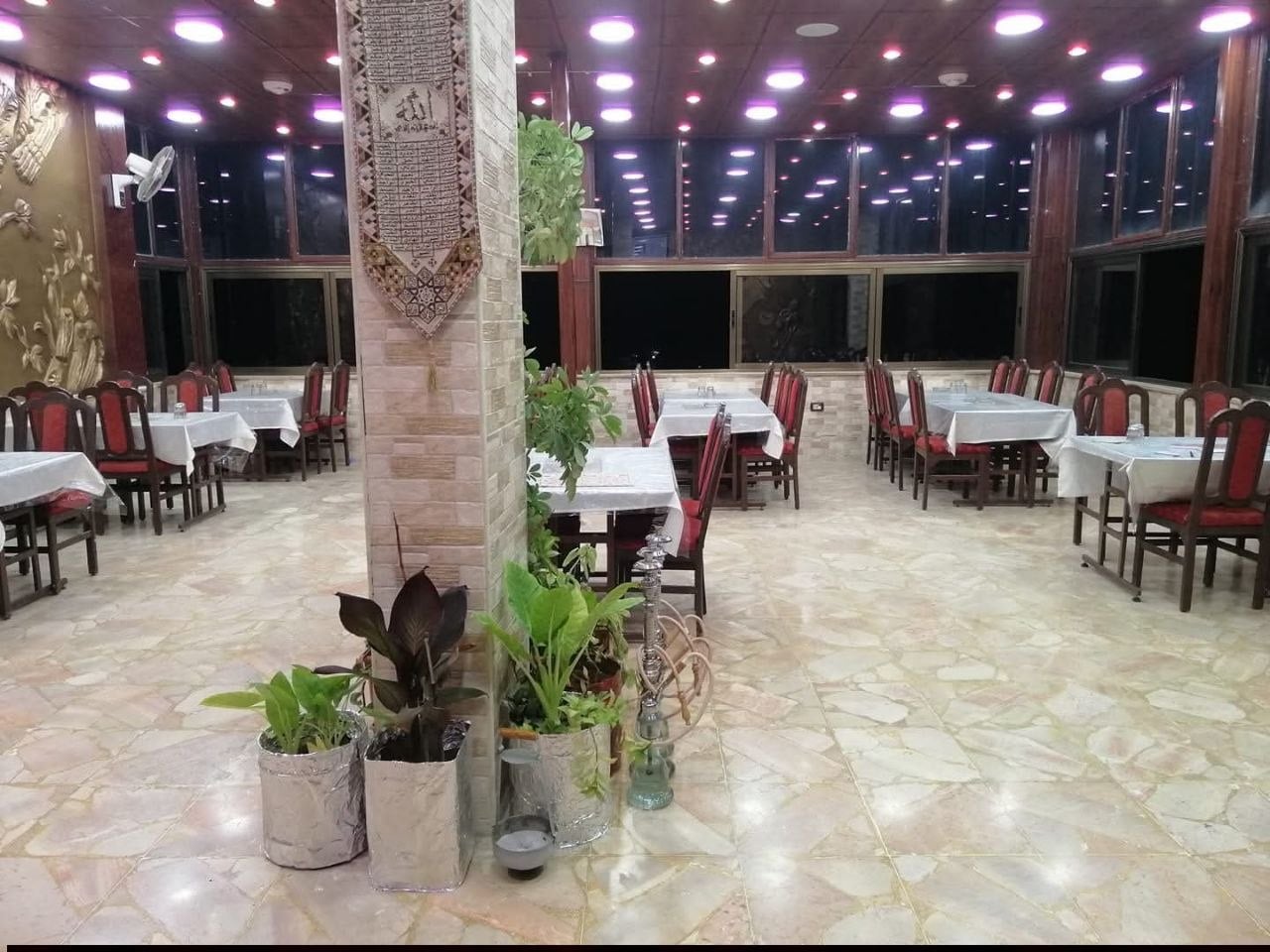 مطعم طلة الوادي 2