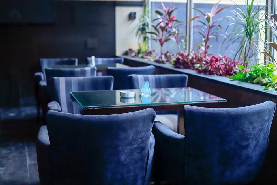 Elite Restaurant & Cafe 3