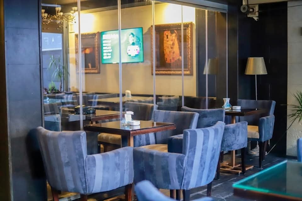 Elite Restaurant & Cafe 5