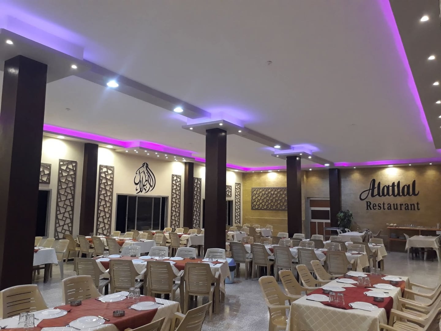 مطعم الأطلال 3